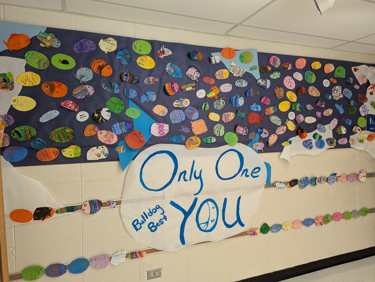 MrsBBArt's tweet photo. Our "Only One You" inspired Murals are complete... Every SA student has now had an Art https://t.co/kytEXWYXgr