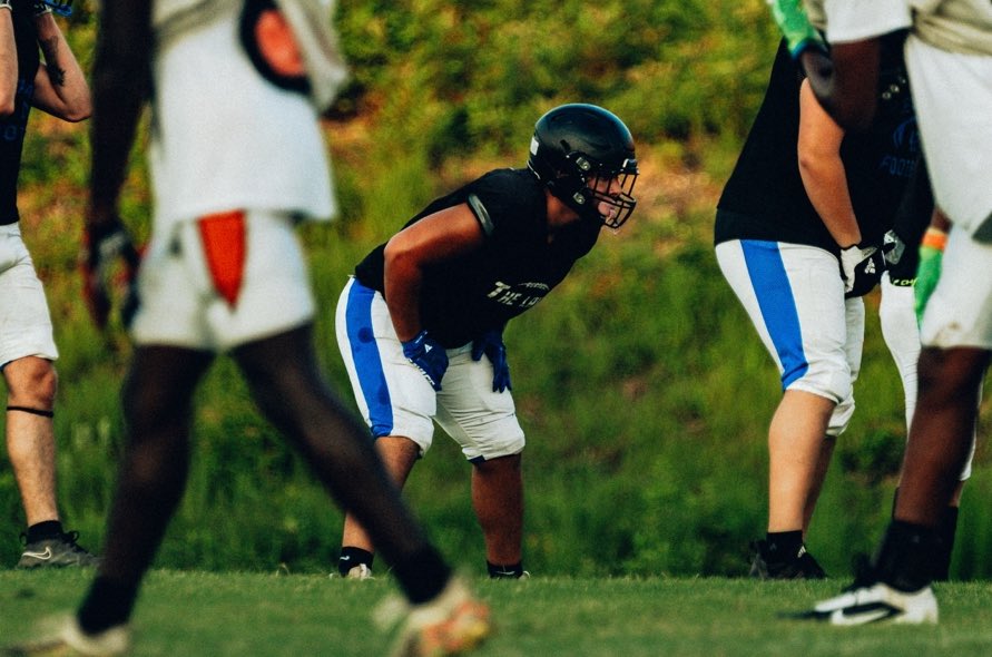 Week 1 on the clock!!!  #year3otw 

<a href="/CoachOliphant32/">Jonathan Oliphant</a> <a href="/CoachJohnsonLN/">David Johnson</a> <a href="/TheLake_FB/">Lake Norman Football</a>