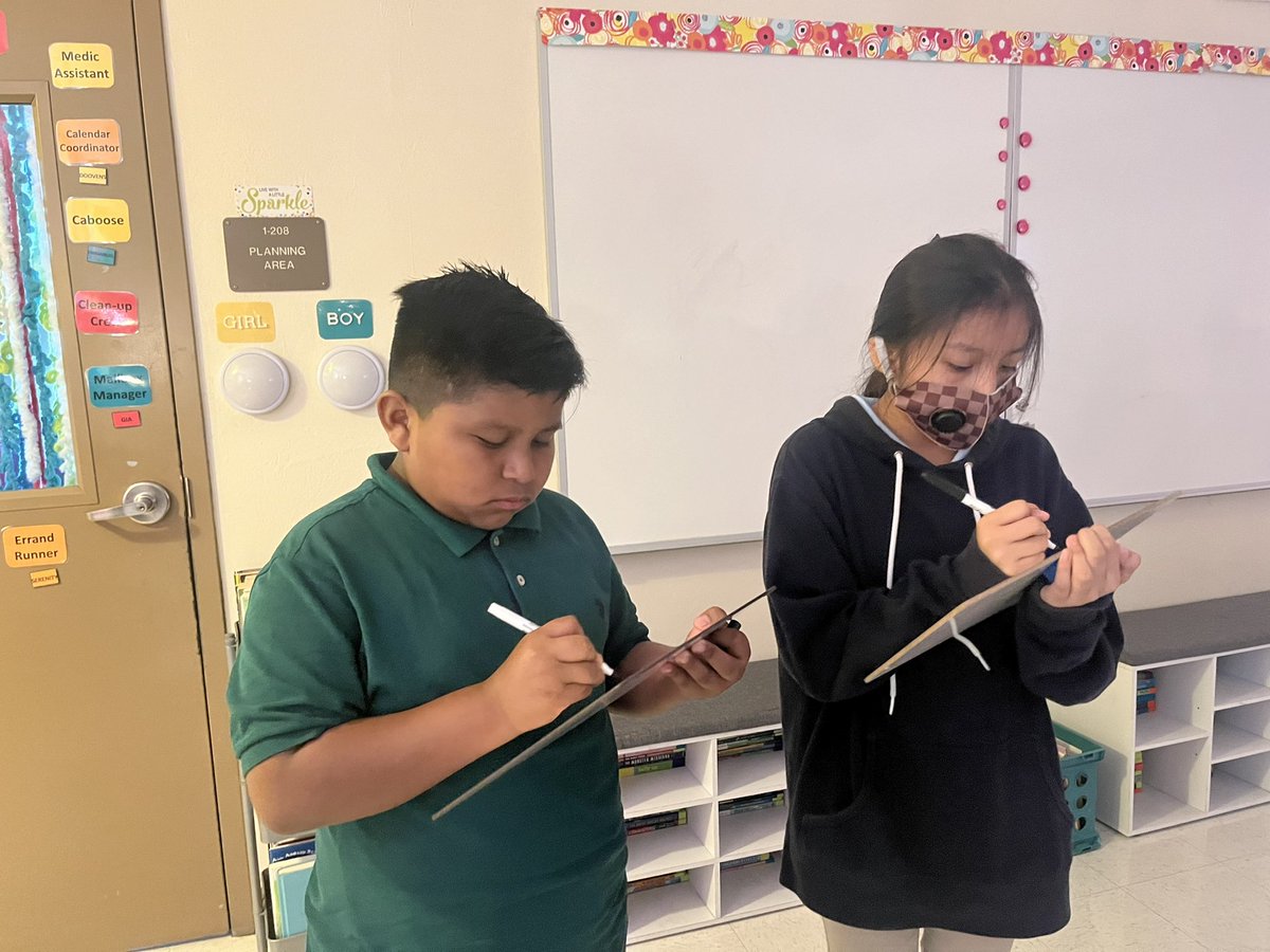 Andrea Strom tweet media