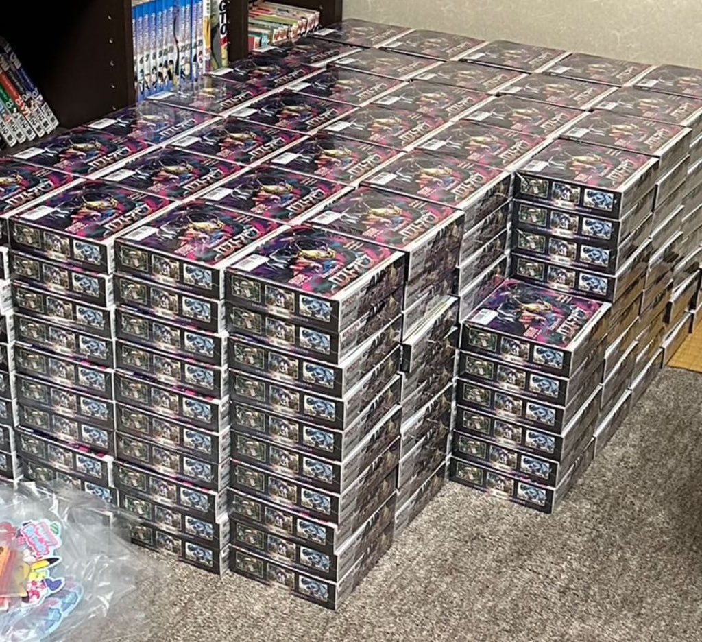 まだまだ配布します！

#ロストアビス
シュリンク付きと
シュリンク無しも（未開封）

無料で3名様に配布！

▼応募方法▼
①フォロー
②いいね、RT
③【ギラティナ】とリプ

〆締切8月25日

※転売目的での参加は御遠慮ください。

#ポケカ　#ポケモンカード