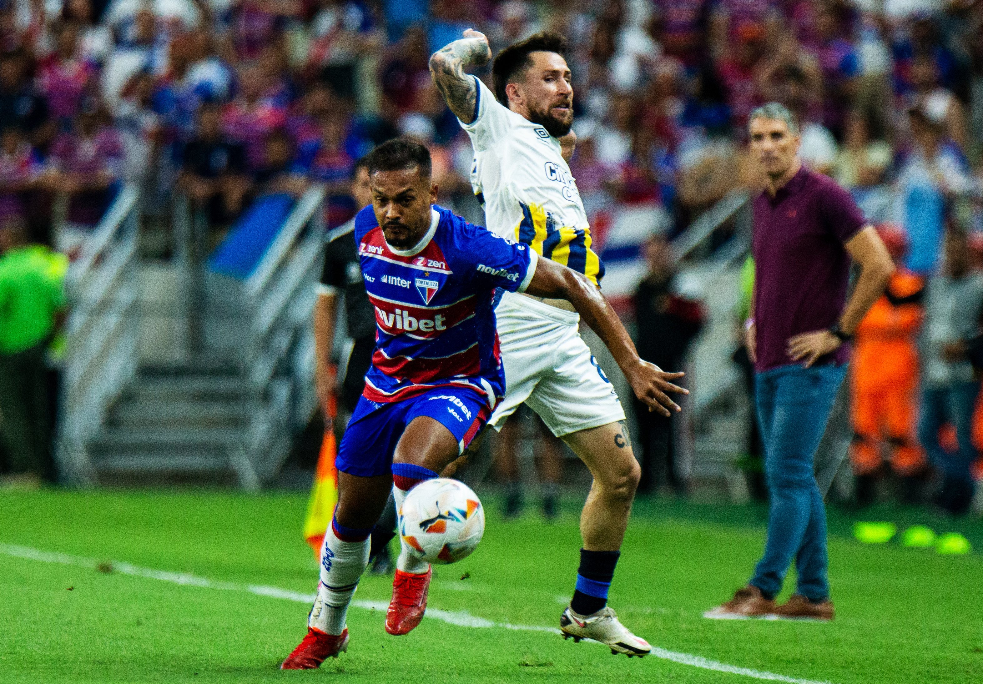 GVikbg8XoAAvpVO?format=jpg&name=4096x409