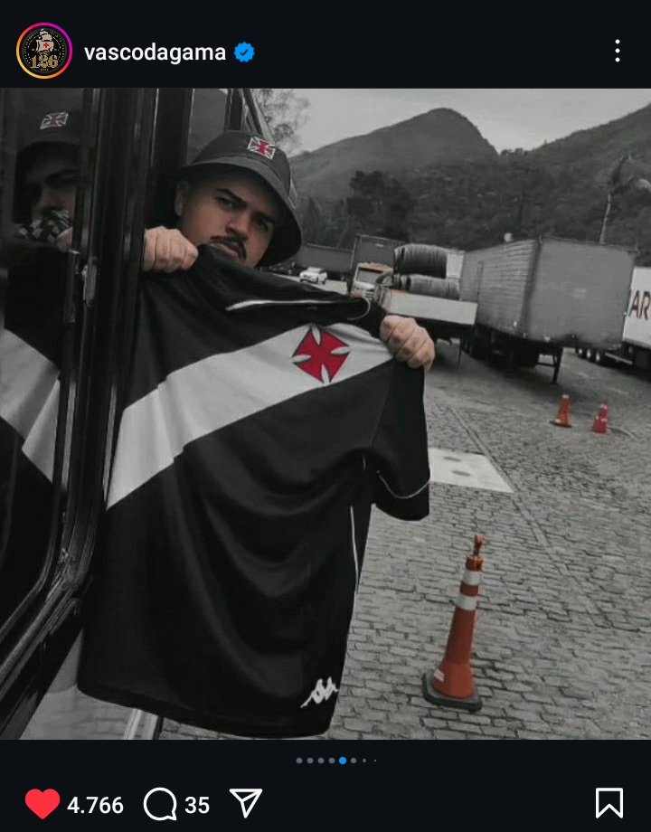 luisplomar's tweet photo. eu não sei o que dizer, tô sem palavras, mas o fato é que a minha foto está no perfil oficial do Vasco.

é isso, eu venci 🥹❤️💢

EU TE AMO VASCO!!!! https://t.co/YeVpqJbINu