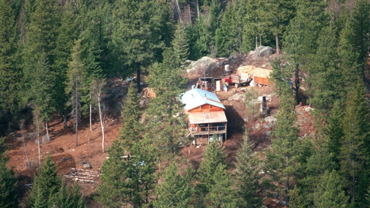 kommandostore's tweet photo. It was on this day the infamous Ruby Ridge occurred. 32 years later it should never be forgotten. https://t.co/eKNTD29Vw4