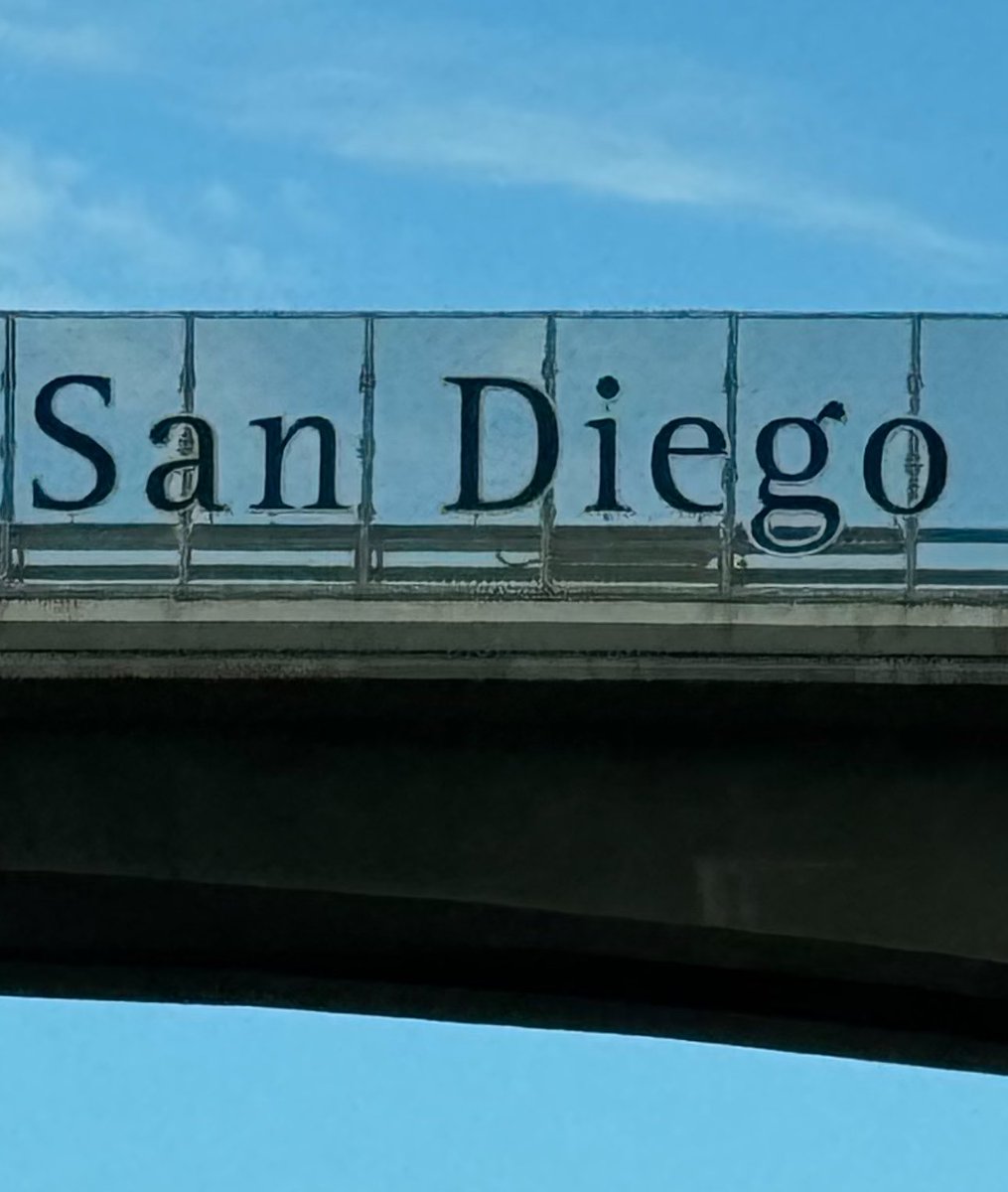 realEstateTrent's tweet photo. If America absolutely had to pick it’s favorite city, this is probably it: https://t.co/Zr5Fmv14Gr