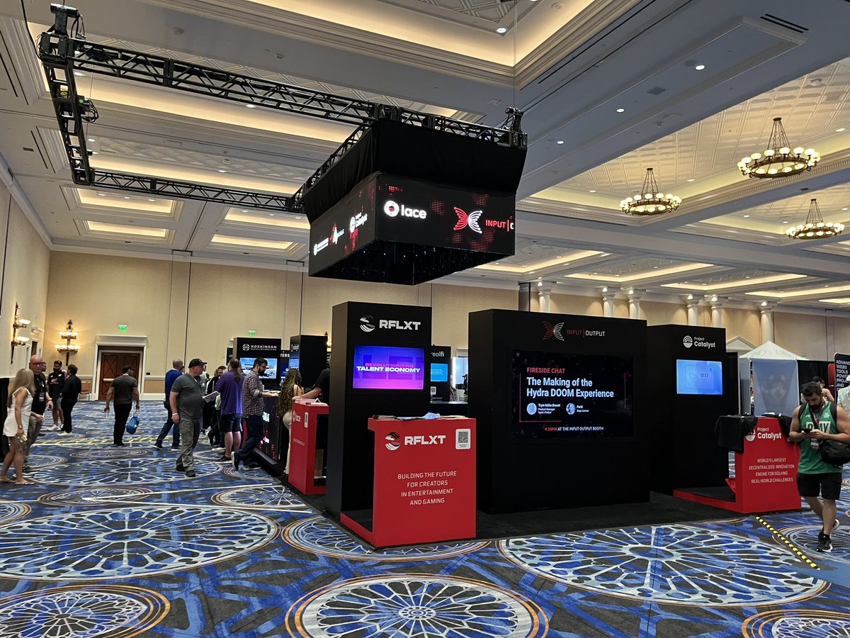 ThaMacroMan's tweet photo. Dope time at @RareEvo this year - my first crypto convention but far from last!!

Of course I repped @Catskycrypto 

Awesome time meeting teams from @hoskytoken @CornucopiasGame @adahandle @clarity_dao @IagonOfficial @IOHK_Charles @MidnightNtwrk @IntersectMBO and many more 😁 https://t.co/I5UB9yaGZY