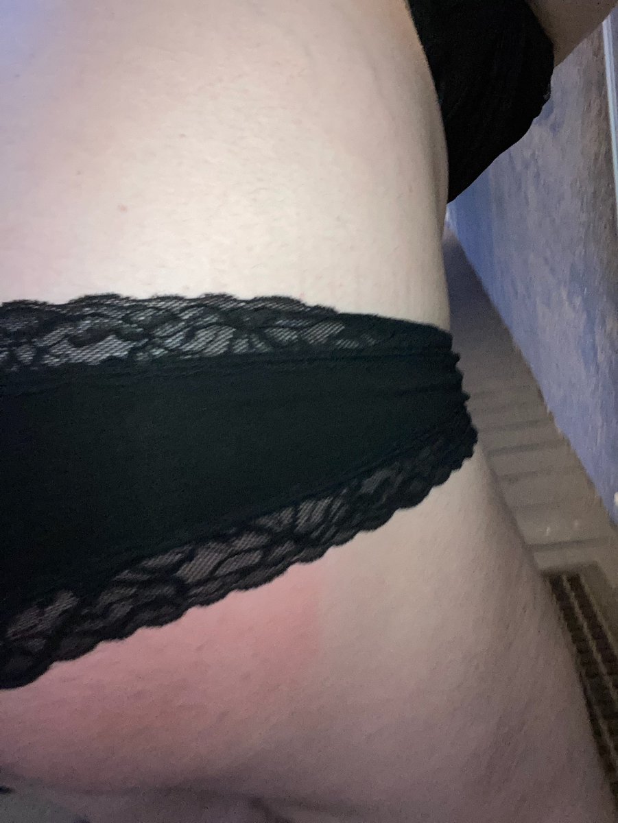 MistressAlexis6's tweet photo. Sissy boi has been a bad boy so he has to stay on the front porch and bark like a doggie until Mommy lets him in. Puppy training💋 #humiliation #sissybois #boisinpanties #womenpanties #cuckboys #betas #meninpanties #bras #stockings #dominatrix #mistress #thongs #fantasyplay https://t.co/VgoYaOpbq6