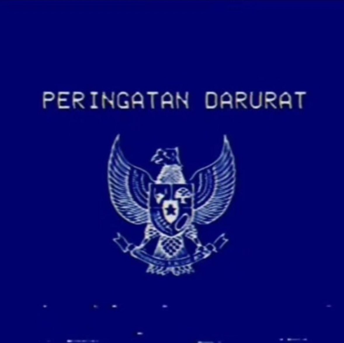 Saya emang ikut2an posting ini
Karena saya ikut2an resah liat hukum dipermainkan
#KawalPutusanMK