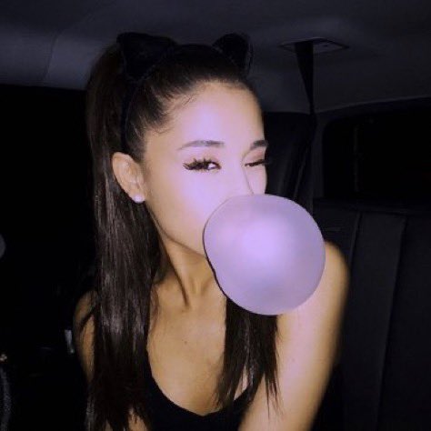 offtheidea's tweet photo. ten years ago ariana grande changed history by single handedly feeding the tumblr girlies with this lavender filter https://t.co/3QW1wvKGtS