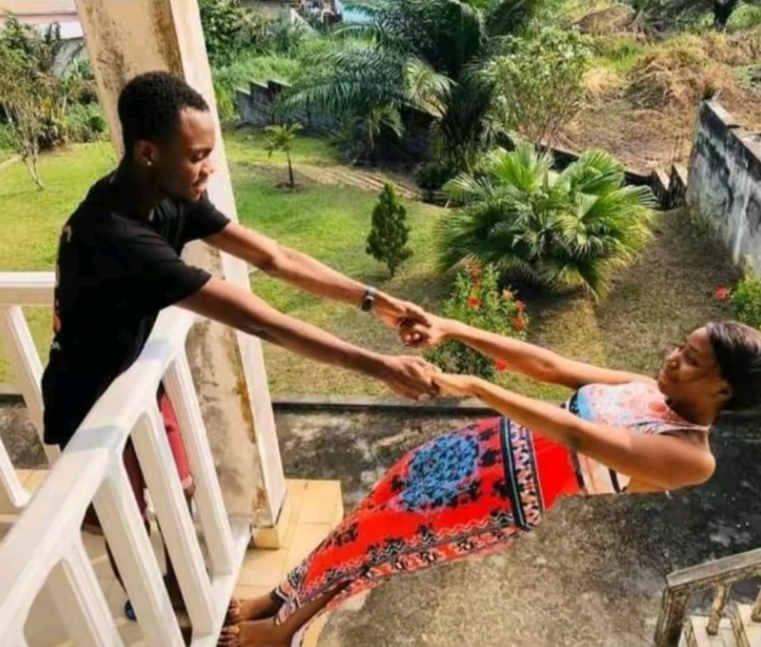 SonofGod254's tweet photo. Babe Jonny ndio nani? What can you do as that lady https://t.co/uUYgwvrUpi