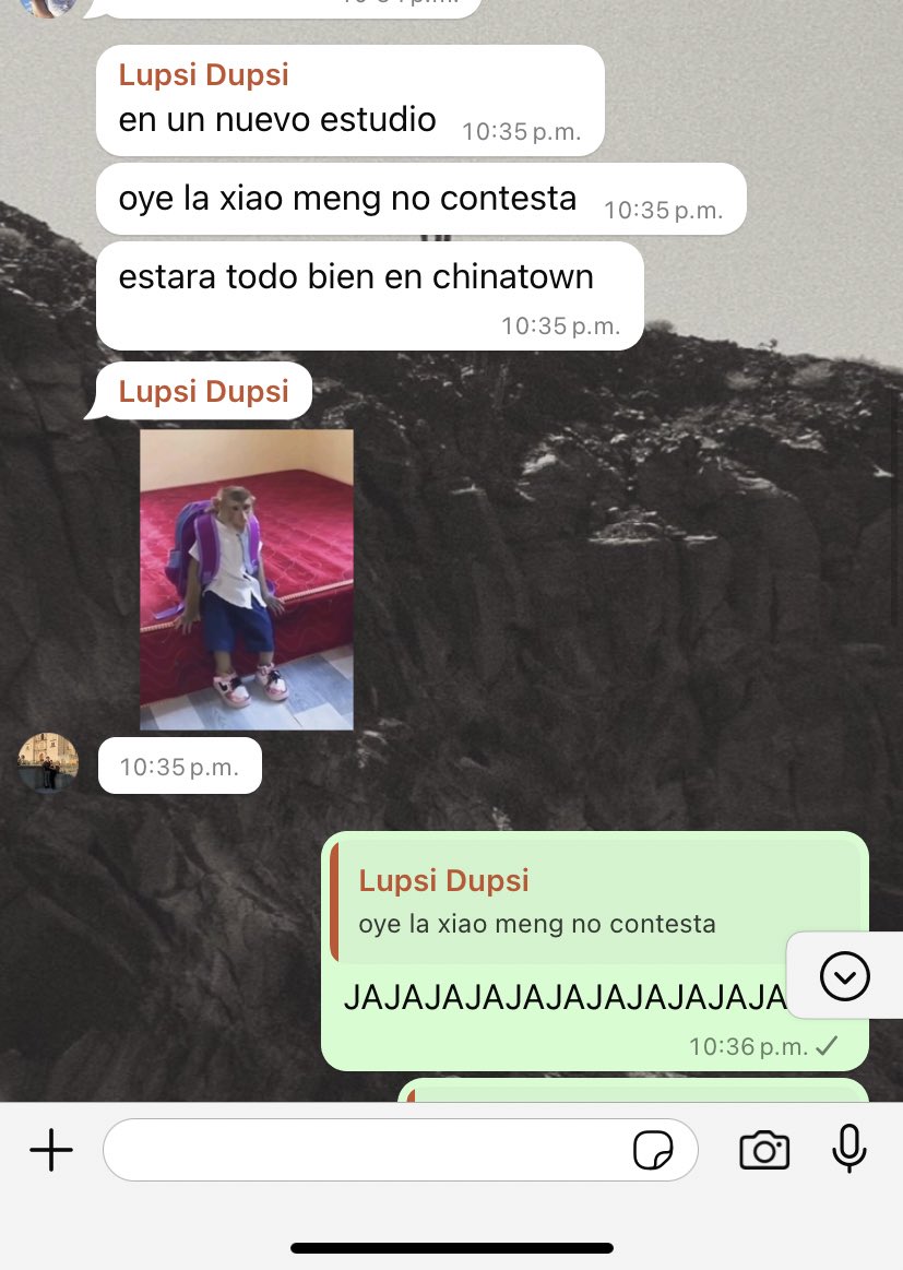 anapauday's tweet photo. Pov tu amiga se fue a china y ahora la llamamos xiao meng 
@lupitacartas_ 
@urrutialucia https://t.co/ThNuOWyYrh