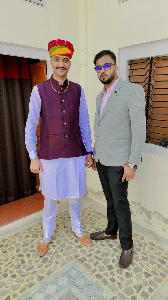 बड़े भाई <a href="/Ram_ghonsalya1/">रामनिवास घौसल्या</a> को जन्मदिन की ढेर सारी शुभकामनाएं l 🎂 🎂 🎂 
 आपका आशीर्वाद और स्नेह  हमेशा हम पर बना रहे  🙏