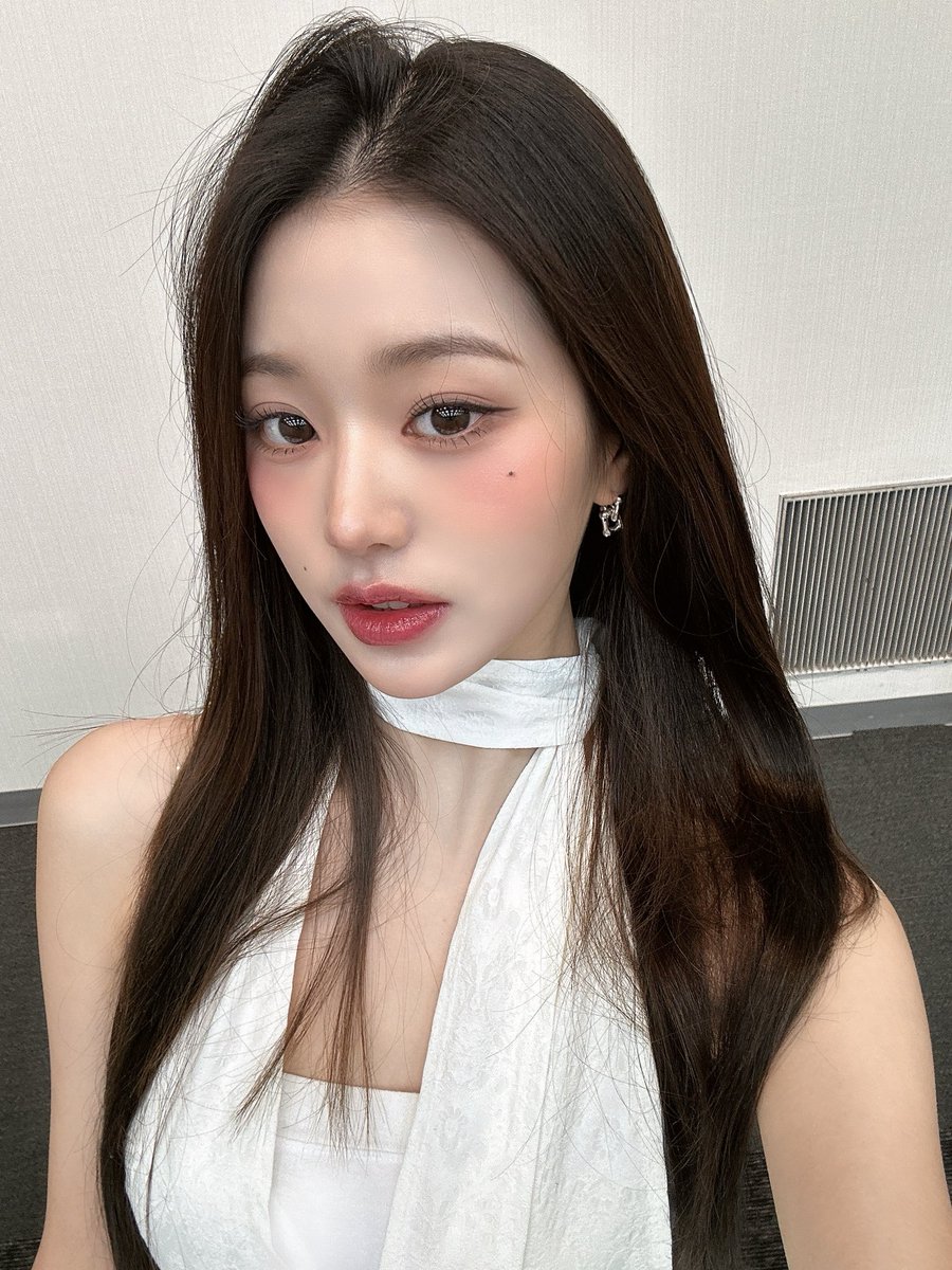 IVE_twt's tweet image. ㄴㅅㅇ🤍

#IVE #아이브
#JANGWONYOUNG #장원영