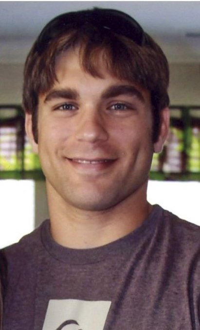 Jamesd0010's tweet photo. Please help me honor United States Navy Chief Petty Officer Nicholas Heath Null who was killed in action on August 6, 2011 in Afghanistan. Nicholas was a 30 year old Explosive Ordinance Disposal Technician from Washington, West Virginia. Rest easy Hero 🇺🇸 https://t.co/Jo4yTOp29p