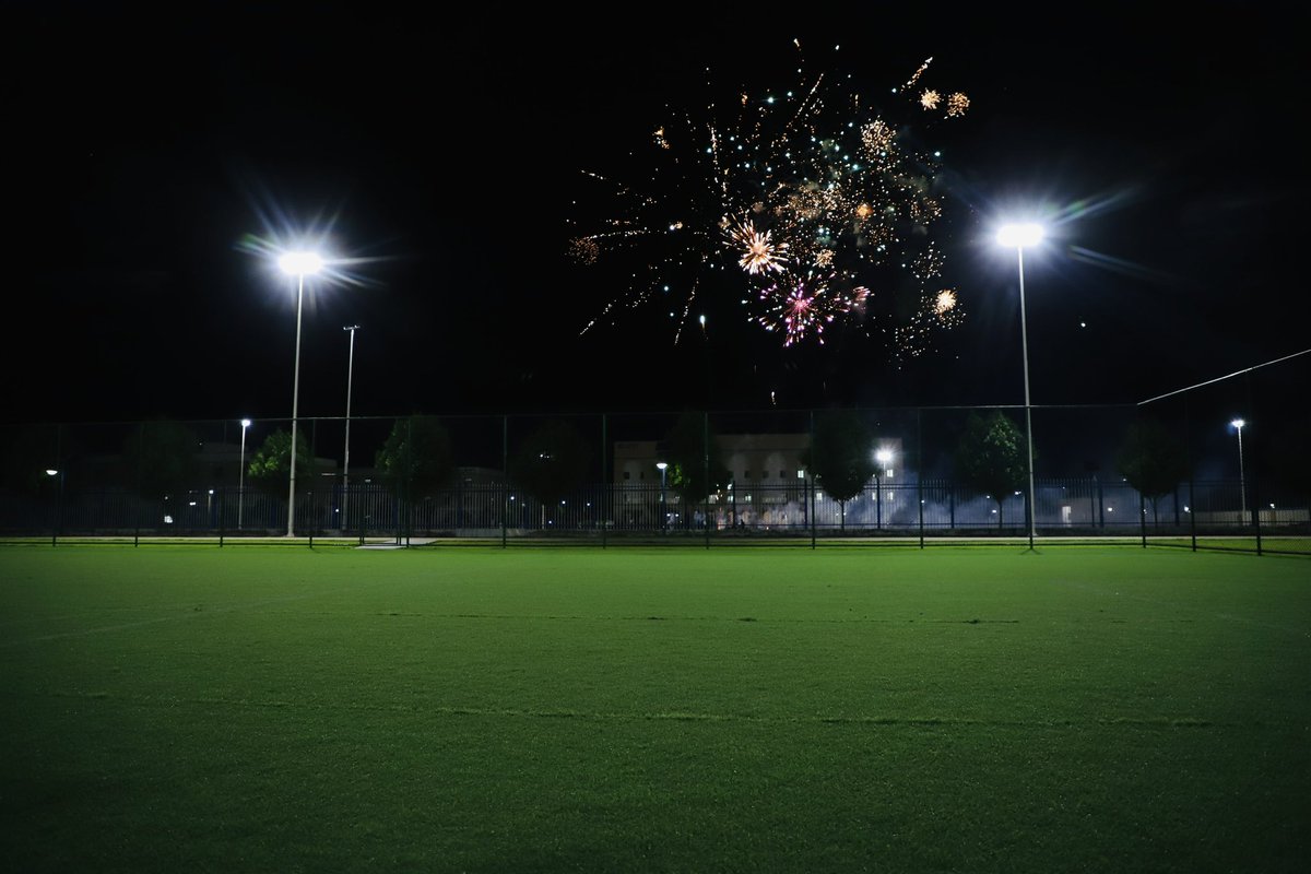 On August 14,2024, Pakistani and Chinese employees at the Thar Block-1 Integrated Energy Project celebrated Pakistan's Independence Day with a flag-hoisting ceremony and festive cake-cutting.The day also featured a cricket match, a football game, and a stunning fireworks display.
