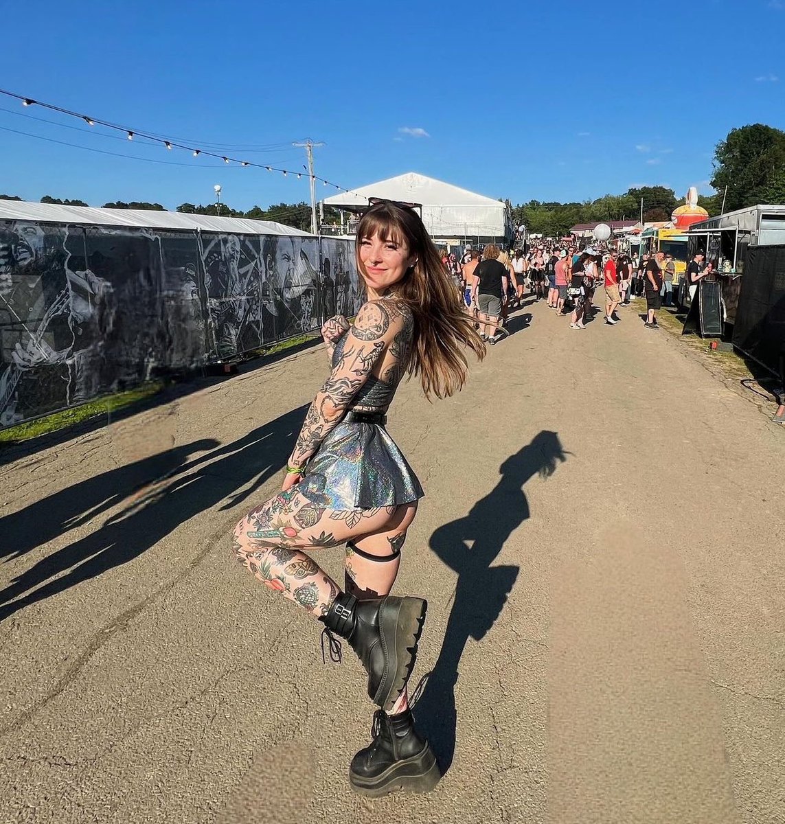 oliviajones90's tweet photo. You active? Say hi in my DMs if you are :) https://t.co/Vyg7Evp7i3