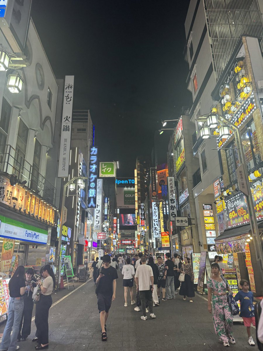arinotsorrry's tweet photo. Tokyo pics for my friends that are only on this app https://t.co/0KV9sBhBHM