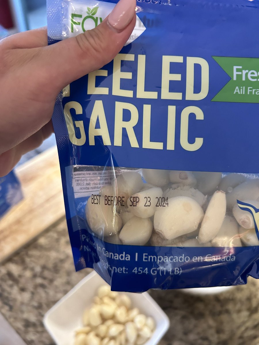 jackpeds's tweet photo. @nofrillsCA @Fraserhealth  I am absolutely disgusted by the food at No Frills Cloverdale location! Got freshly peeled garlic and it looks like this. Half of the food at this location is either expired or going to expire. The Garlic said best before September 23! https://t.co/GoEp1xysNc