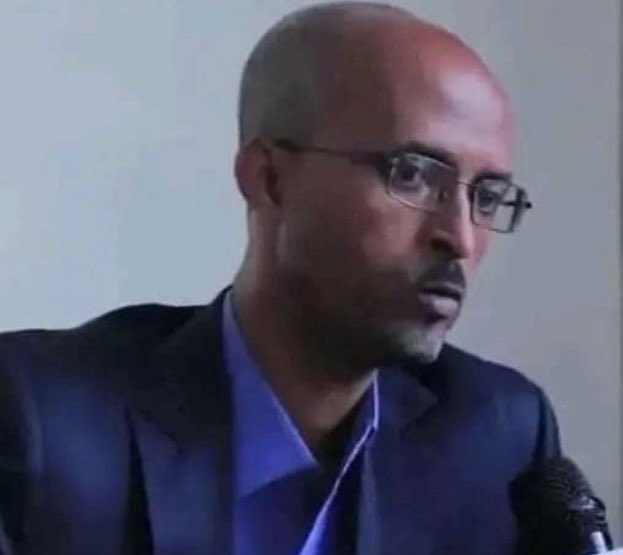 RArarssa's tweet photo. I am devastated to learn that my ex-colleague, comrade, and friend whom I looked up to as my elder brother (a namesake of his whom I lost when I was 9) has just passed away.

I and him had a lot of differences about Ethiopia’s politics. But always had a mutual respect and tolerance for our views and affection for one another throughout the time we worked together. We hated each other’s politics with passion, but we kept our affection for one another to the very end. 

Dereje (Dere as we called him) was an honourable man of integrity both intellectually and ethically. He was a man of impeccable erudition. He read voraciously and always in between the lines. He was always partisan to the poor, the insulted and the humiliated of any society. He spoke and wrote with clarity that is uncommon to his rather bombastic generation. (His handwriting is as remarkably memorable as elegant and legible.)

His love of country (about which we disagree) and his partisanship to the poor were the pillars of his life-and world-view. Always!

Dere was a brother and a teacher to me. He always knew the books I need to read next. He was our go to person for some obscure event, especially in the left’s past. 

He will be sorely missed. I had missed him for many years already.

Life hasn’t been kind to him. I Hope heaven will be.

Condolences to his family, friends, colleagues, and students!!!

Farewell thee well, Brother. And rest in peace!