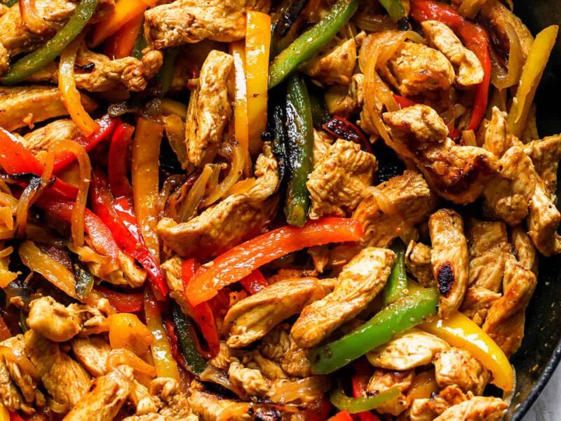 thebikinichef's tweet photo. Chicken Fajitas? Yes, please! Easy. Yummy. Good for you. โNough said > https://t.co/yN5LoGkye7 Visit https://t.co/FMABy7GQut #recipes #travel #fitness #lifestyle #thebikinichef #bikinichef #bikini #lovelife #livelife #happy #lifestooshort #wearabikini https://t.co/UYC9zXdj0S