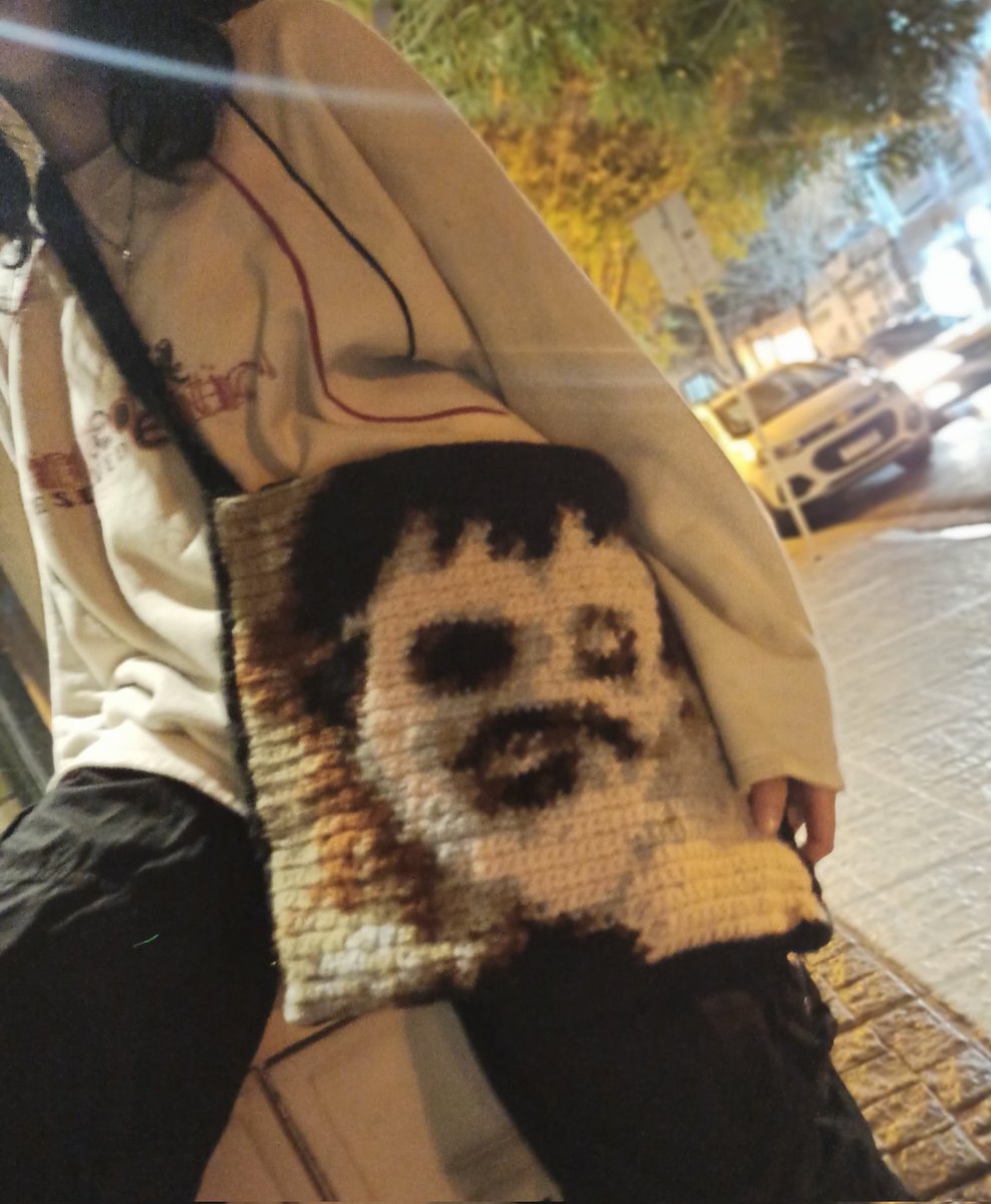 purinweird's tweet photo. teji un bolso de por cesárea nooooo chicas pq se sacan la ropa https://t.co/uNnjEP3tF5