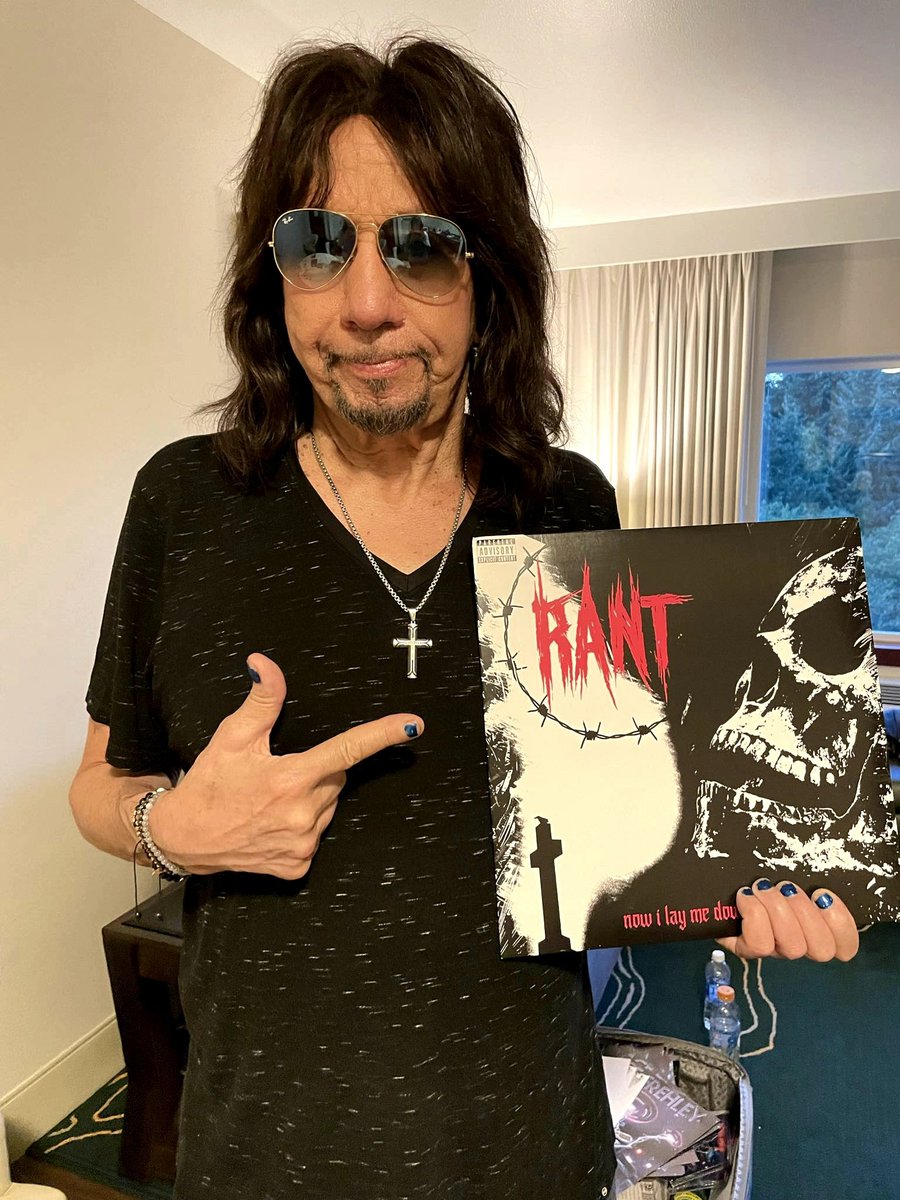 RANTsound's tweet photo. Local Northwest Arkansas Rock band RANT @RANTsound  gets major props from the Legend Ace Frehley  !!! #BUCKETLIST Forever grateful to Ace !
@KyleBrandt  Kyle thought you might dig a Rock n Roll feel good story lol
        RANT: Now I lay me down to Scream 
https://t.co/zNsKizh6B2 https://t.co/lcEdXmIlGr