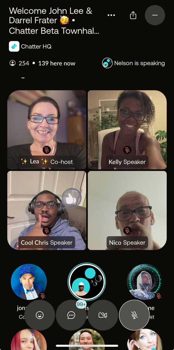 Join the room! 

chattersocial.io/room/5cbe0d8c-…