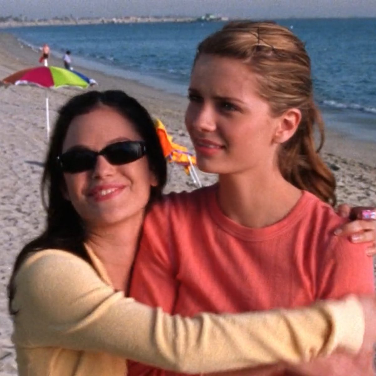 💭 (@marissathnker) on Twitter photo 