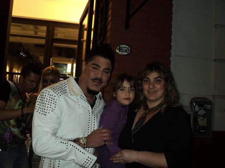 NoeCrescimbenni's tweet photo. @mgreys22 Con el misssmiso Ricardo fort https://t.co/HCrFyzR4EH