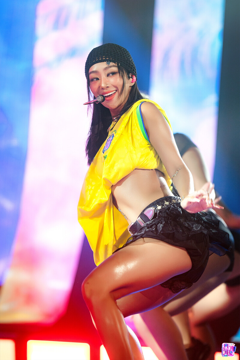 [📈] "WAIT" by HYOLYN debuts at #17 on the Download Chart and #37 on the BGM Chart in the 33rd week of the Circle Charts. 🎉🥳

#HYOLYN #효린 <a href="/officialhyolyn_/">효린(HYOLYN)</a>
#WAIT #HYOLYN_WAIT