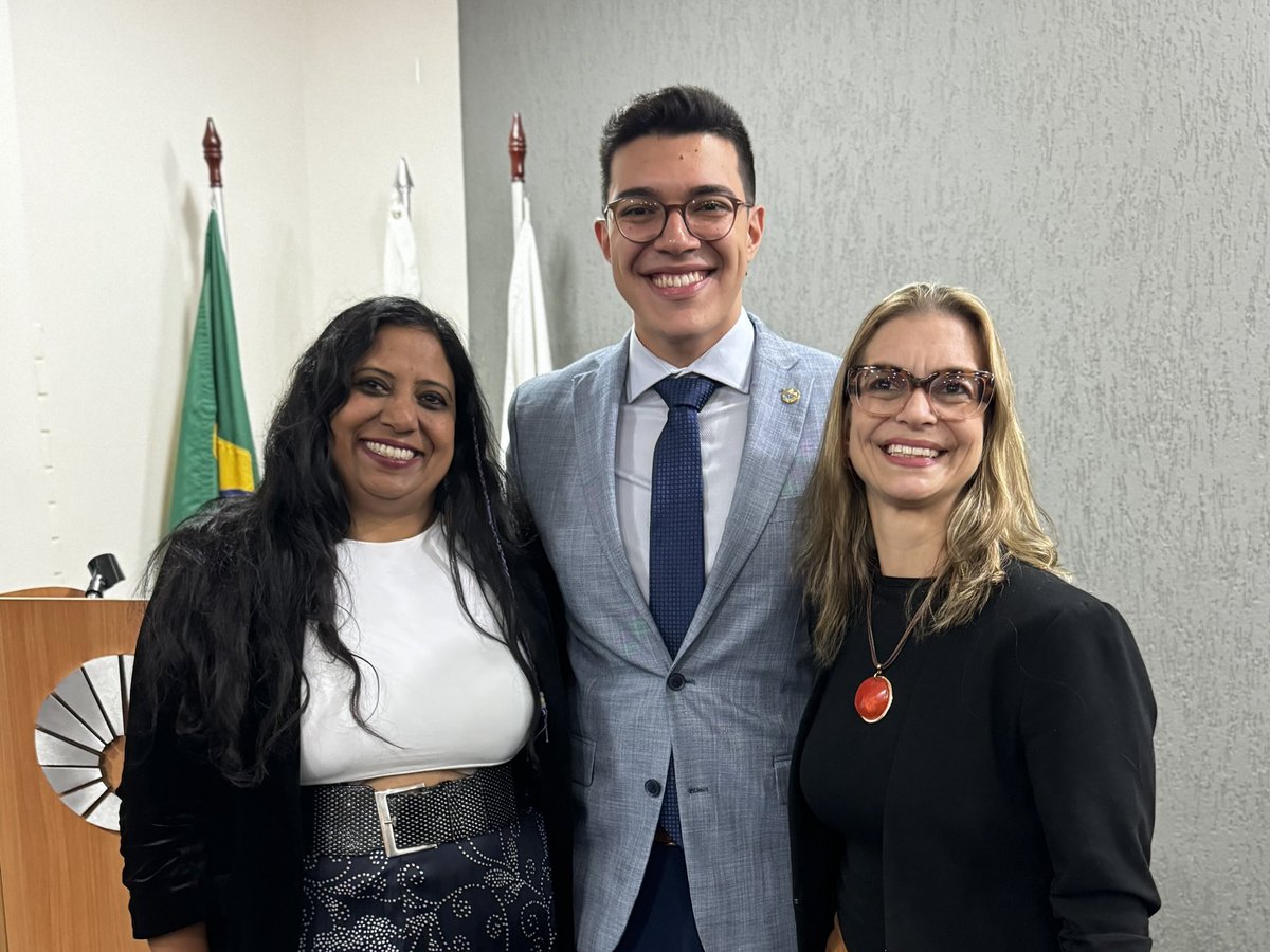 nobrega_gm's tweet photo. I’m finally Dr. Nobrega! 🎉 Grateful for my mentors, Dr. @laura_unicamp and Dr. @MysorekarLab, and the incredible support from everyone. Now, it’s time for new adventures and to be brave for whatever the future holds! #PhD #PhDone #PhiniseD @AgendaUnicamp https://t.co/ML4hGYiLV6