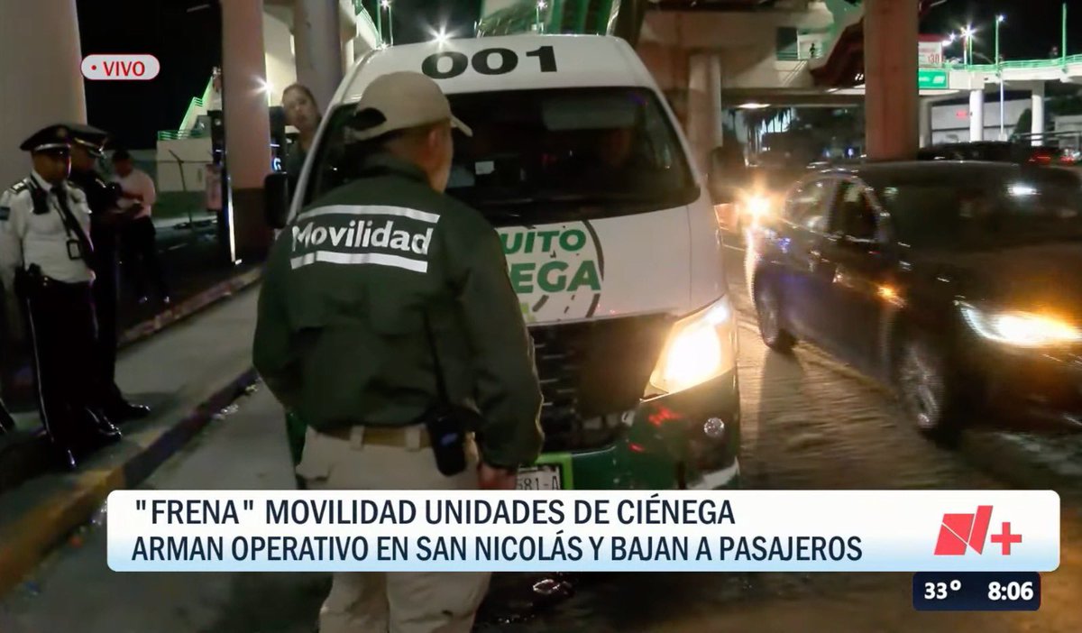JulioCesar_Cano's tweet photo. #INCREÍBLE
El Gobierno de #NL no soluciona el problema por falta de camiones para la población… quienes van a Ciénega de Flores recibieron apoyo con unidades especiales, pero el Gobierno a través de personal de #Movildad les prohíbe moverse!!! https://t.co/mvpfEbekb5