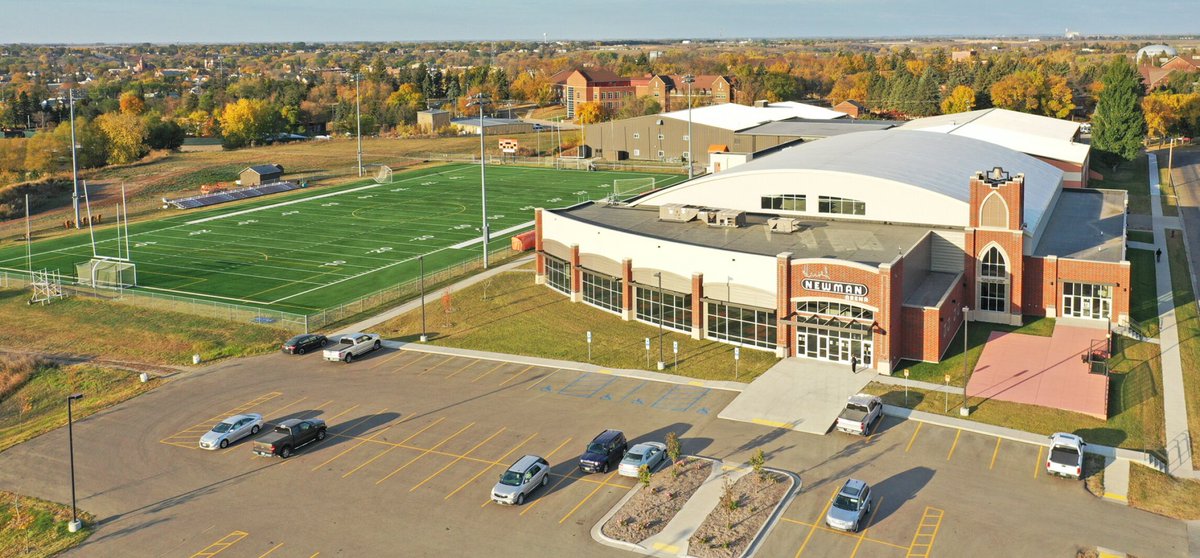 CoachBruggeman1's tweet photo. Excited for 2024 move-in day at the University of Jamestown!! Tremendous ENERGY-PEOPLE-PURPOSE across our entire campus.

🙌 Record # of Incoming Students
📚 Dedicated Professors/Staff
🏫 Exciting New Programs
🤝 Wholistic Development

Love coaching here 🟠📈 #TOGETHER #GoJimmies https://t.co/eIX8ZxxEFX
