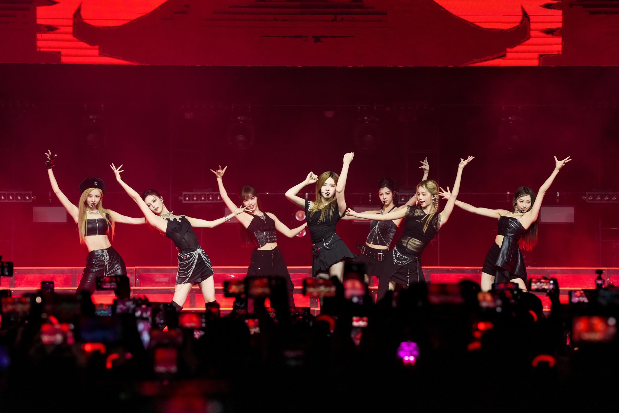 GVjXg0xbgAEGDu4?format=jpg&name=large