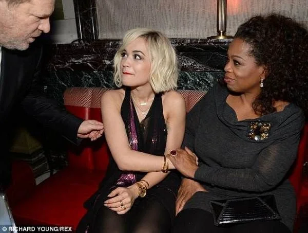 JackPosobiec's tweet photo. The only photo of Oprah you need to know everything about her https://t.co/6rMJsdG05L