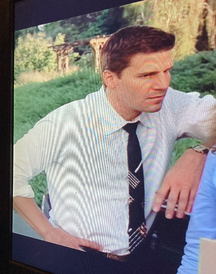 multi_crystal22's tweet photo. THIS MAN IS REALLY IS GORGEOUS. π€π₯π₯π₯ #davidboreanaz #Seelybooth #Bones https://t.co/j8pIxTw1tS