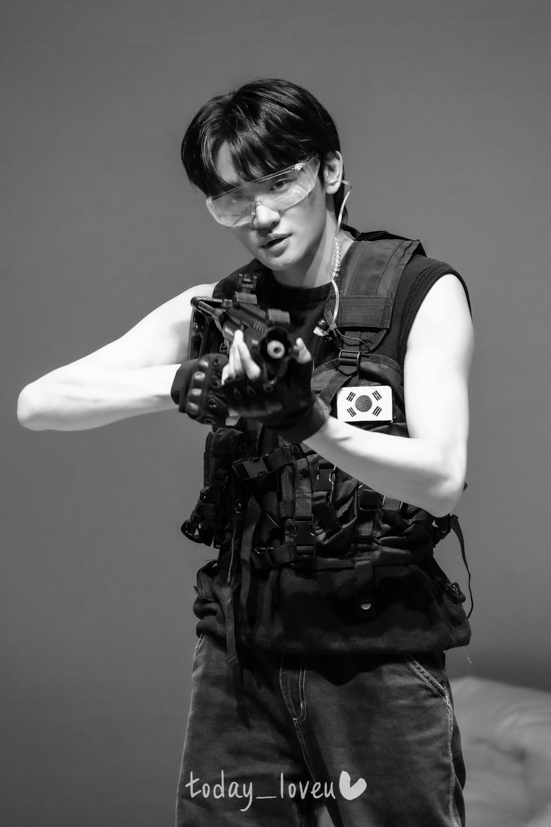 today_loveu's tweet photo. 240817 디마뮤 대면팬싸 #조원상 #루시

[작전명: 007 대작전] https://t.co/tOIuSGwP62