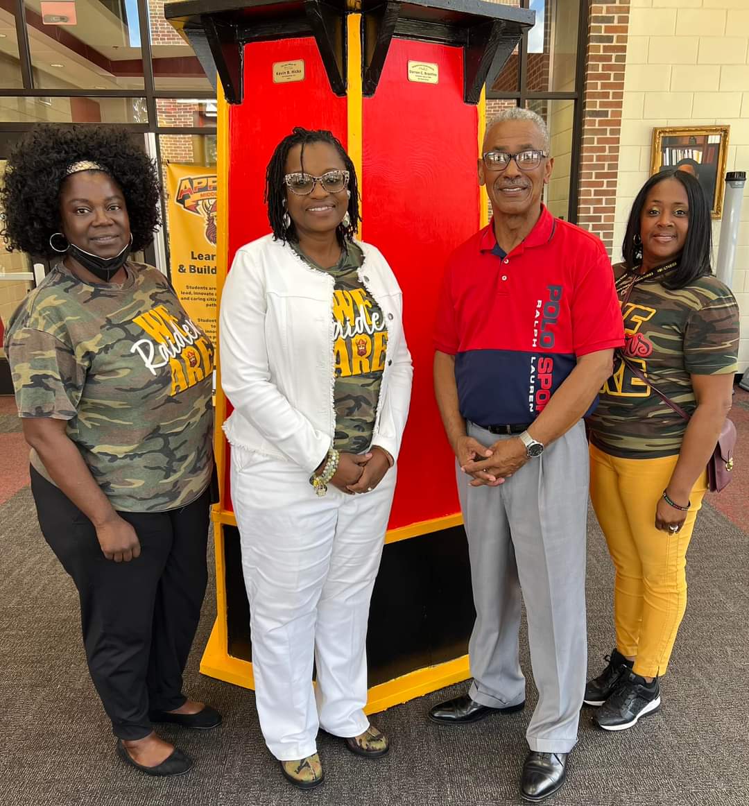 ApplingSchool's tweet photo. Our Faith based Partnerships are crucial in assisting us in meeting the needs of our families. Today, we want to recognize and thank
Rev. David Stanley and Union Baptist Church members for your ongoing support!
#growingtogethershapingtomorrow
#Built4Bibb
#oneappling https://t.co/fX31AZNhHh