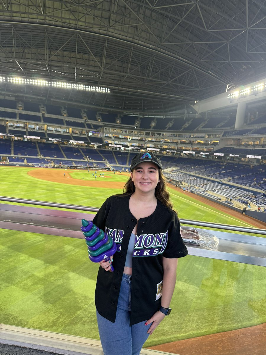 Mack⚾️🏒 tweet media