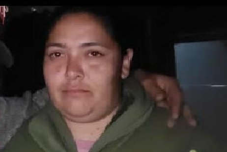 #URGENTE BÚSQUEDA EN TIEMPO REAL #CHACO
🆘 PEDIMOS MÁXIMA DIFUSIÓN 🙏
Florencia Jaqueline Morales tiene 26 años, desapareció el 21/8 en Fontana, provincia del Chaco. Estatura 1,65. Se hizo la denuncia. Avisar #Urgente al ☎️ 3524385590, o 911
