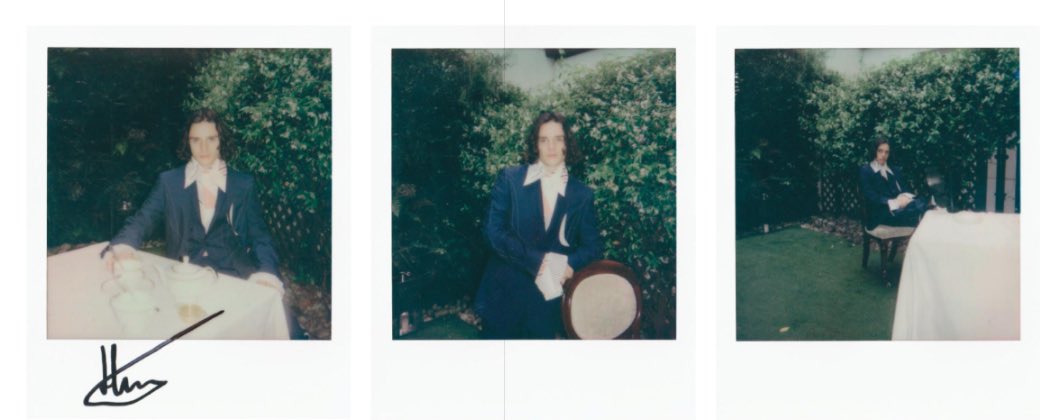 ODET0THEMETS's tweet image. more harry polaroids for grumpy magazine!😊