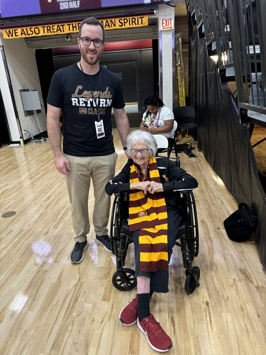 logancraghead's tweet photo. Happy 105th, Sister Jean! https://t.co/qKV3U7avXO