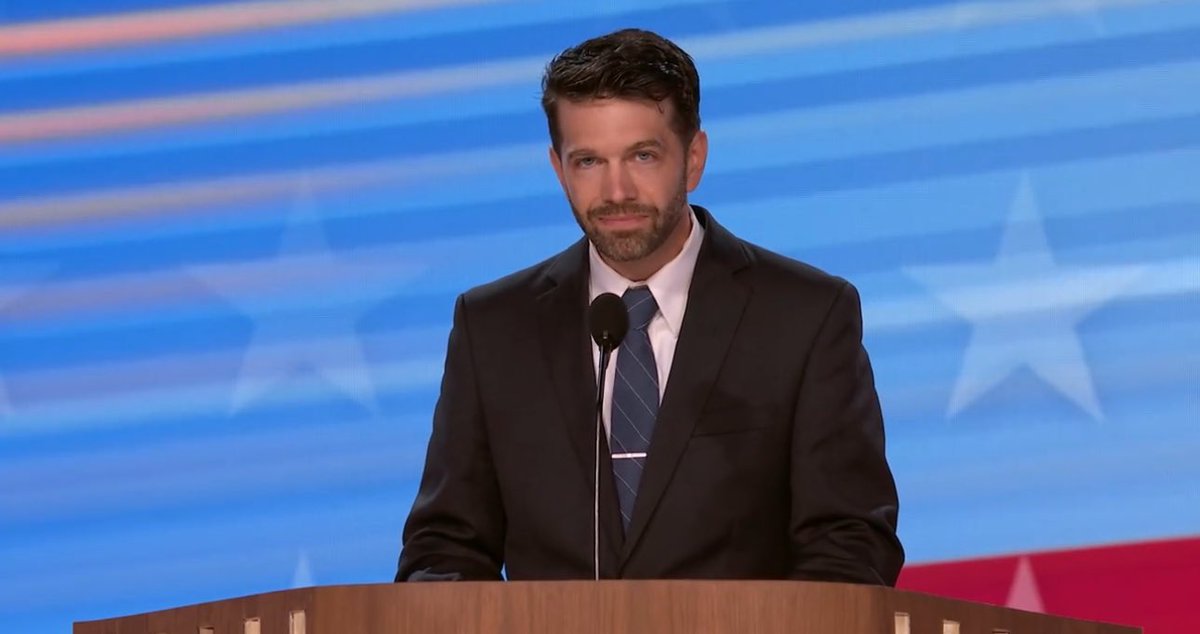 Giggling and kicking my feet at Ben Ingman 🥲😍🥵 #DNCConvention2024