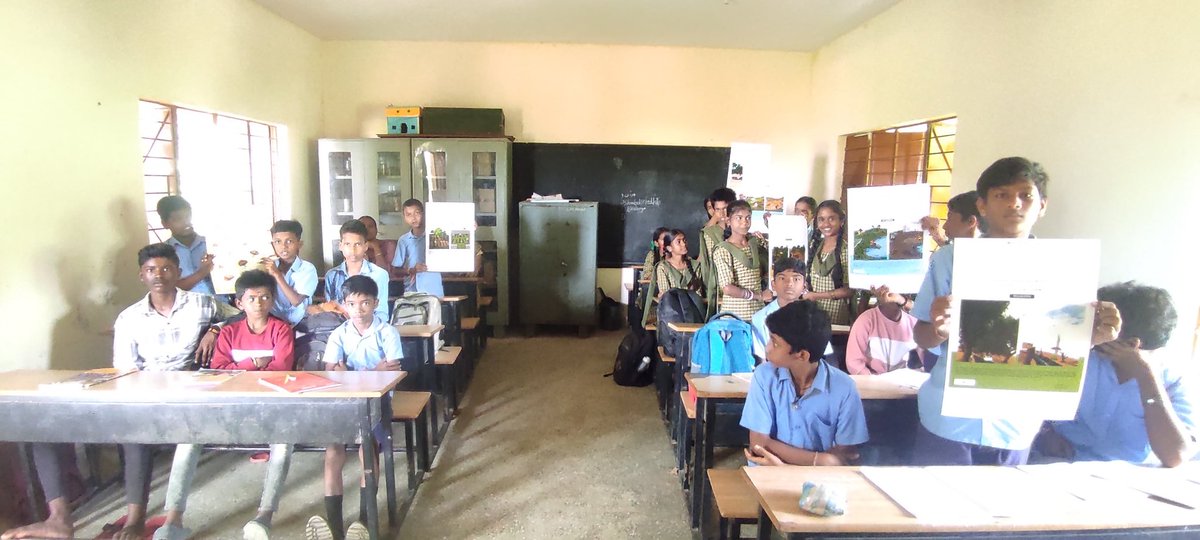 WCGIndia's tweet photo. As part of our ongoing efforts under "Project Commons" we had an opportunity to visit schools in the Mantapa Gram panchayat.
Urbanisation impacts on our commons like lakes, Gomala were discussed. Distributed study materials and charts to support their learnings

#wcg
@sustainBLR https://t.co/HEpEkhJ1Kp