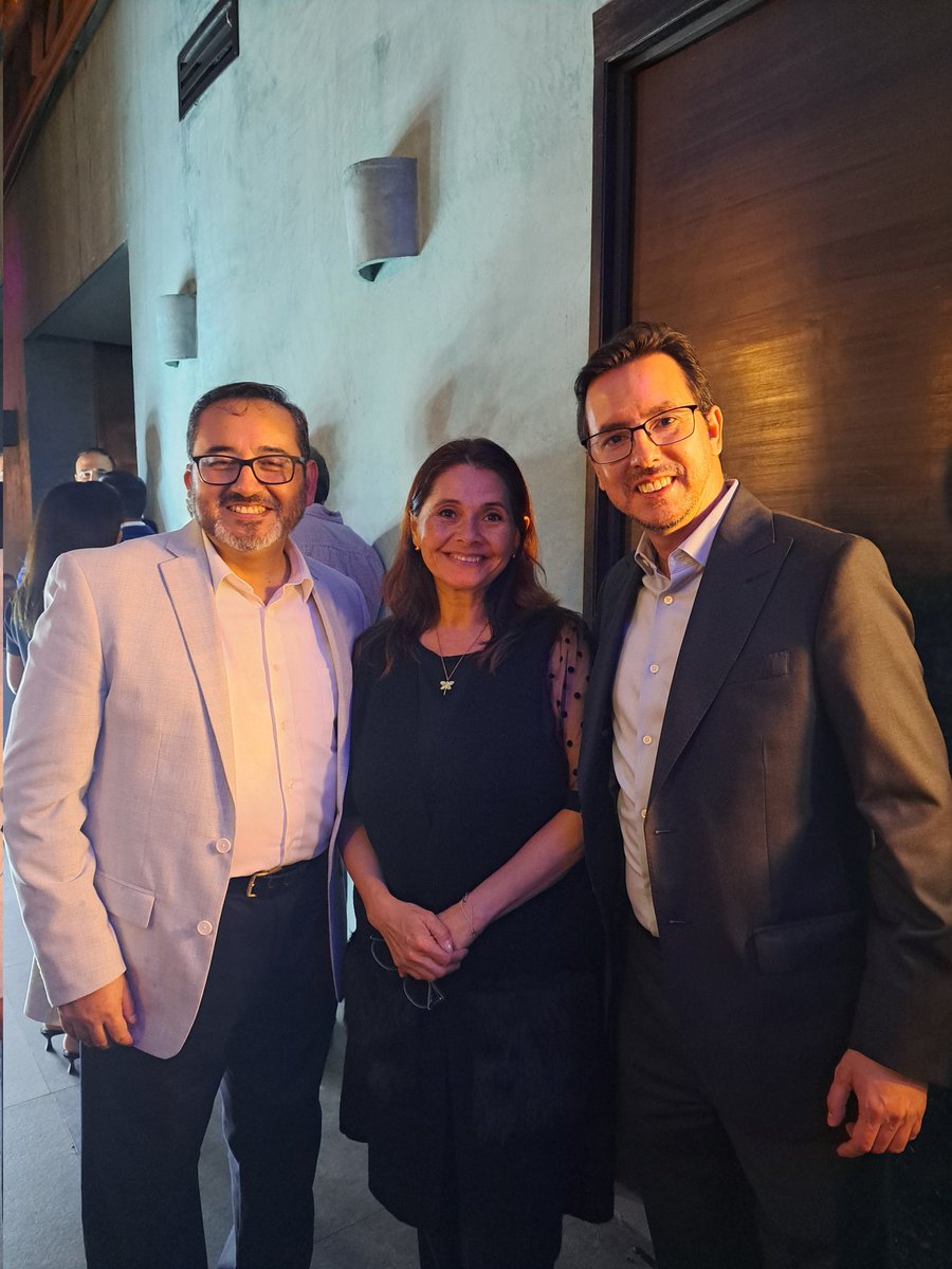 CRNET16's tweet image. Hoy de celebración con grandes personalidades... #soysufan