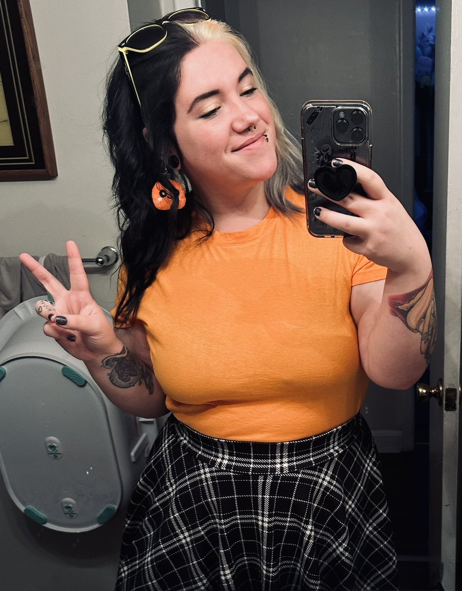 DarthSamii's tweet image. 🖤🎃🤍