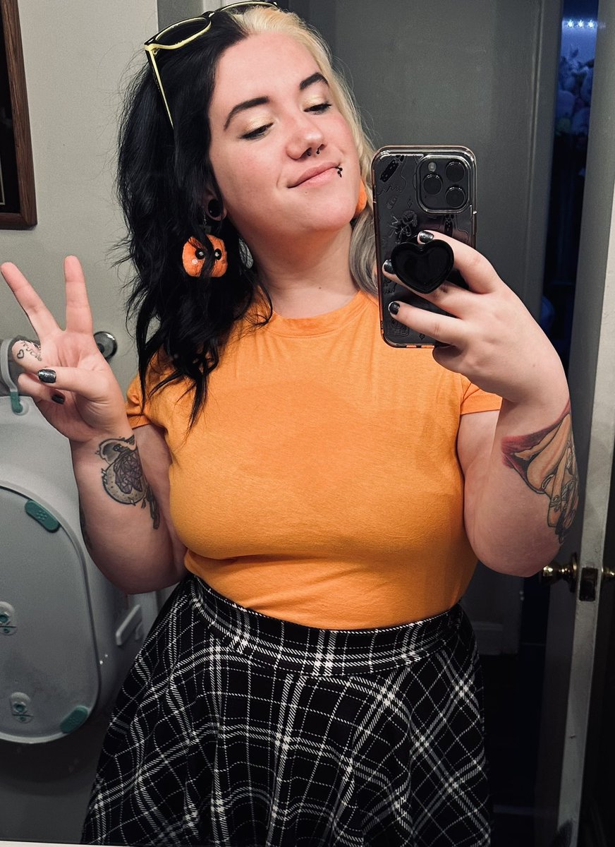 DarthSamii's tweet image. 🖤🎃🤍