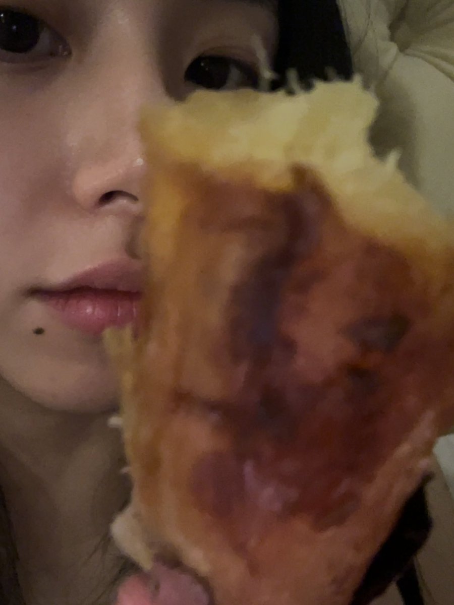 anyone else love chaeyoung core