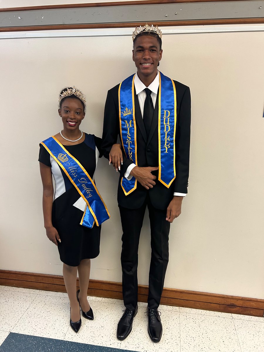 Erika U. Wilson (@dancingeducator) on Twitter photo Our Open House was a great success!! It was great to see our scholars and families excited about the new school year. We are Going for the Gold at DHS! 💙💛🥇 Let’s get to it!💪🏾 #newyear #newhorizons #goforthegold <a href="/WeAreDHS/">DUDLEY PANTHERS</a> Our Open House was a great success!! It was great to see our scholars and families excited about the new school year. We are Going for the Gold at DHS! 💙💛🥇 Let’s get to it!💪🏾 #newyear #newhorizons #goforthegold <a href="/WeAreDHS/">DUDLEY PANTHERS</a>