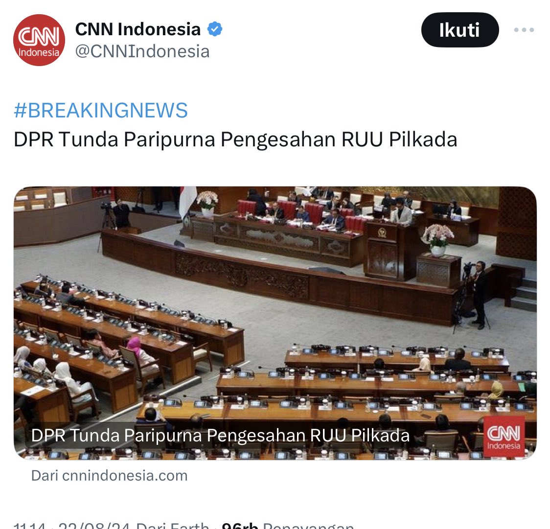 lhsploopy's tweet image. INGAT‼️

JANGAN TERKECOH, TETAP FOKUS SUARAKAN #kawalputusanMK