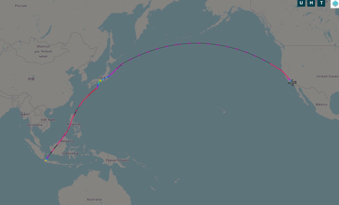 aqfiazfan's tweet photo. Kalau kalian anggap @kaesangp pergi ke US sewa pesawat di sana. Jawaban kalian salah! ini pesawat jet pribadi di bawa langsung dari Indonesia ke California untuk liburan.  Coba kasih tau hal begini ke anggota DPR. Biar mereka pada malu ngapain juga perjuangin ini anak. https://t.co/OYBaSew4Od
